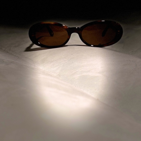 Brighton "sound of music" sunglasses - Picture 3 of 3